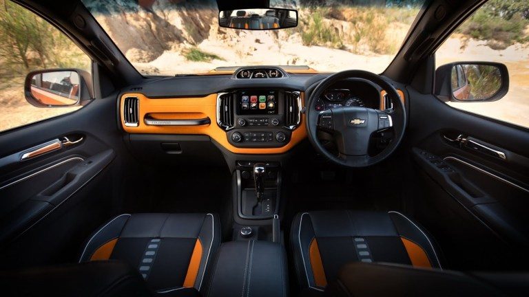 2020 Chevy Colorado Interior