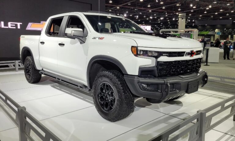 2024 Chevrolet Silverado 1500 ZR2 Exterior