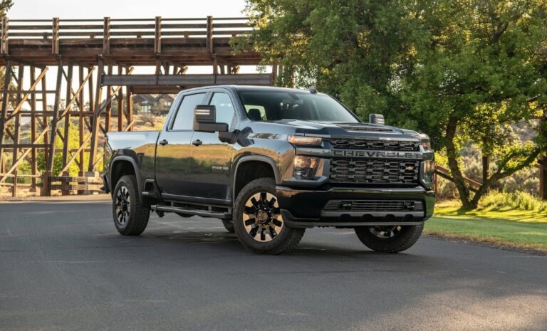 2025 Chevrolet Silverado 2500HD Exterior