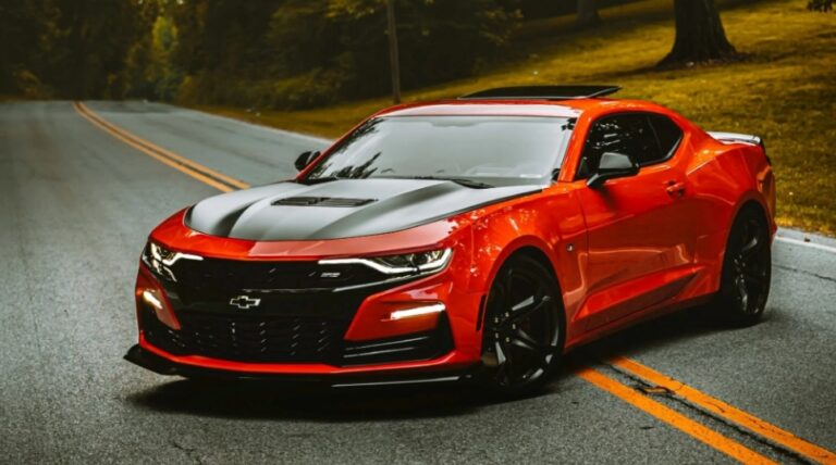 2026 Chevrolet Camaro Coupe Images