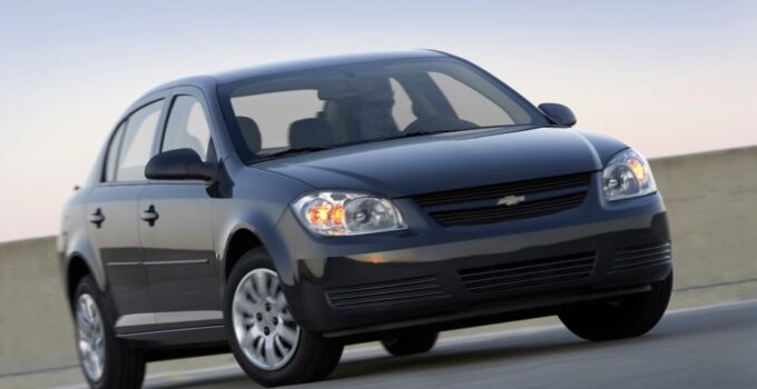 2025 Chevrolet Cobalt Sedan Pictures