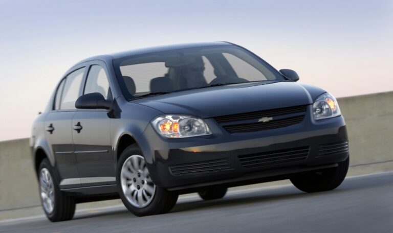 2025 Chevrolet Cobalt Sedan Pictures