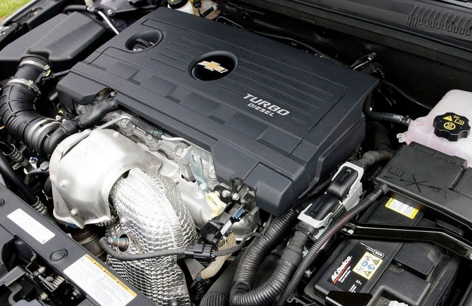 2025 Chevrolet Cruze Hatchback Engine