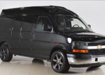 2025 Chevrolet Express Passenger Van Price