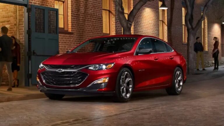 2025 Chevrolet Malibu Hybrid Features