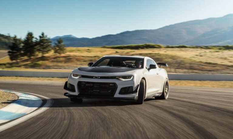 2026 Chevy Camaro Coupe Reviews