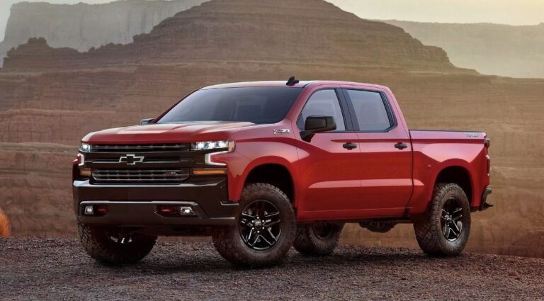 2026 Chevy Silverado 1500 Hybrid Pictures